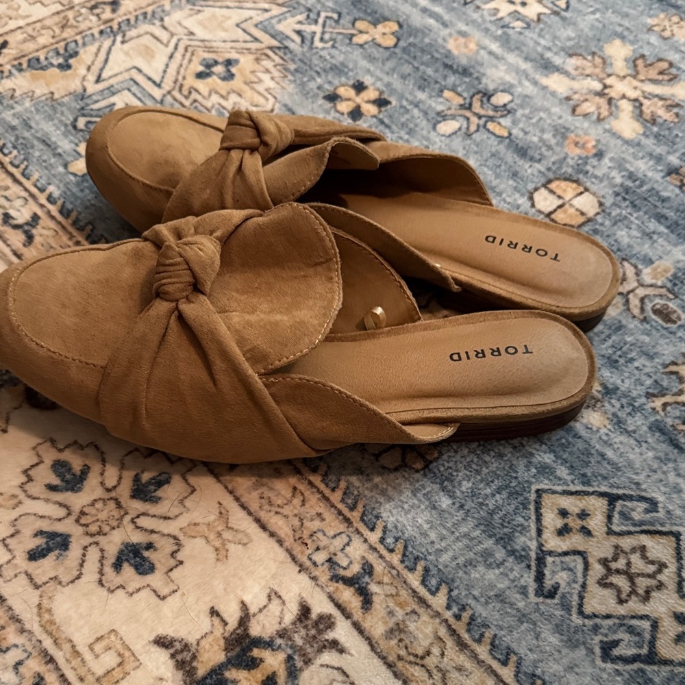 Torrid Women's Brown Knotted Mules